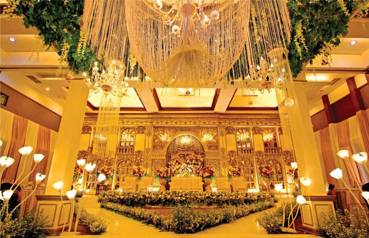 Hermes Palace Hotel Banda Aceh Esterno foto