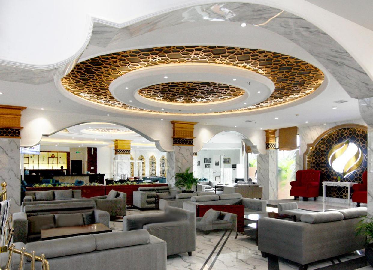 Hermes Palace Hotel Banda Aceh Esterno foto