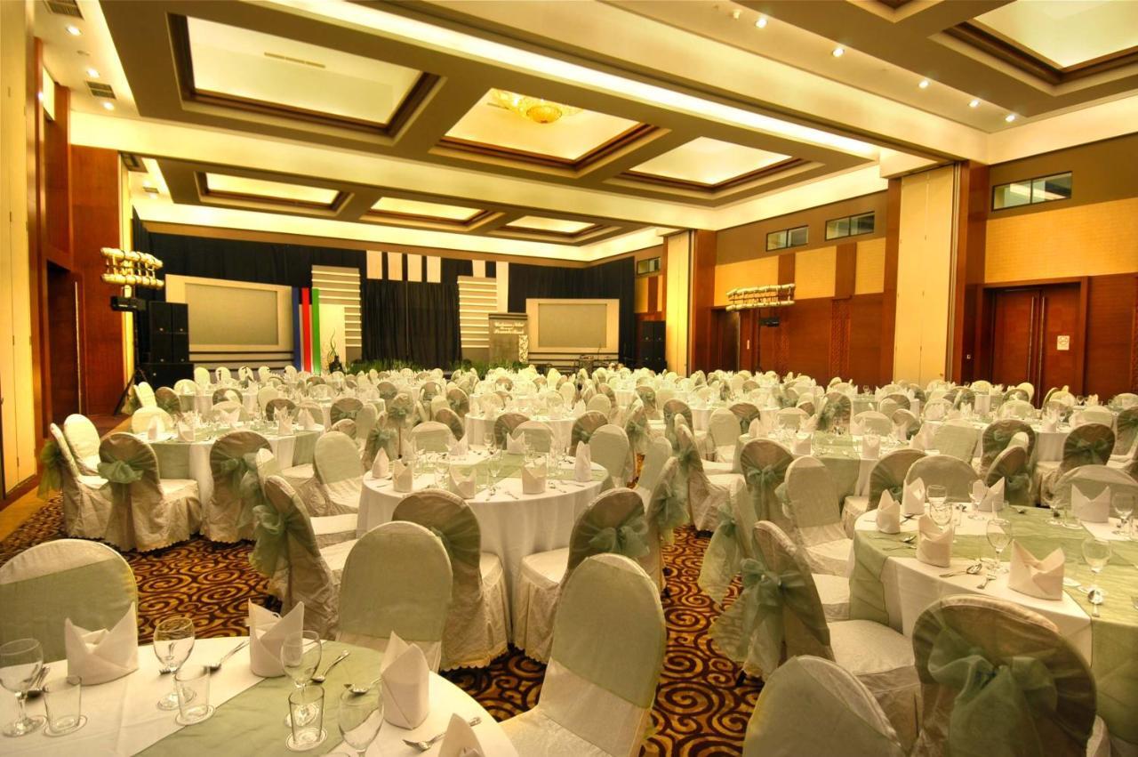 Hermes Palace Hotel Banda Aceh Esterno foto